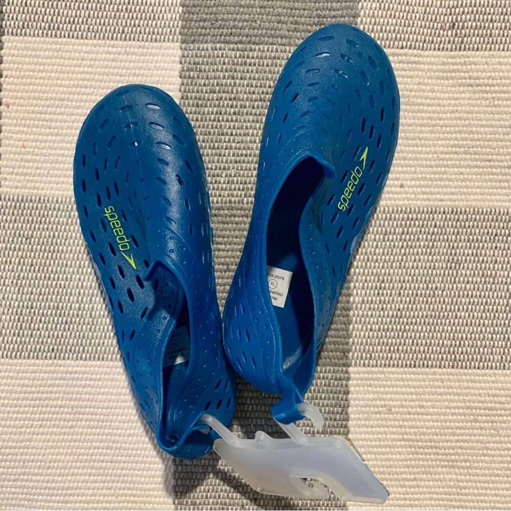 NEW Speedo Water Beach Shoes For Kids Children Boys Girls, Size XL 11/12, blue